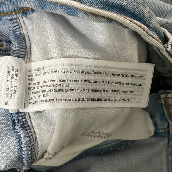 Abercrombie & Fitch High Rise Skinny Jean - Picture 5 of 6